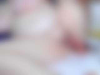 Live cam show with cindy - Smoking on TeamSkeetLive