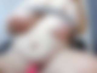 cindy MILF webcam performer live streaming