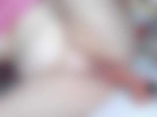 Live cam show with cindy - Butt Plug on livesuperchat.net
