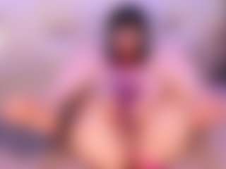 Live cam show with Junescollins - Twitter on live18s.com