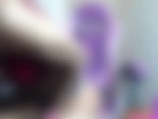 roxxyroxan's Live Sex Cam Show