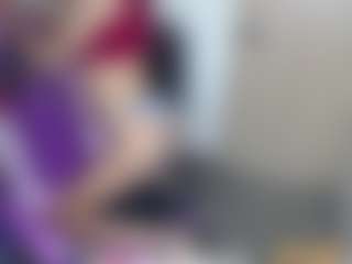 roxxyroxan's Live Sex Cam Show