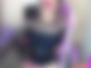 roxxyroxan's Live Sex Cam Show