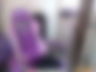 roxxyroxan's Live Sex Cam Show