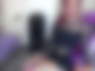 roxxyroxan's Live Sex Cam Show