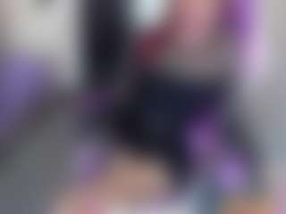 roxxyroxan's Live Sex Cam Show