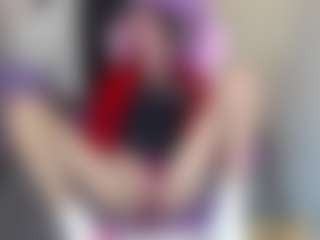roxxyroxan's Live Sex Cam Show