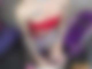 roxxyroxan's Live Sex Cam Show