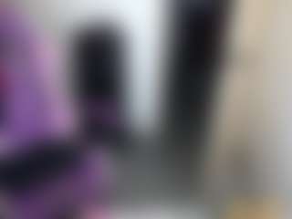roxxyroxan's Live Sex Cam Show