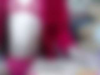 roxxyroxan's Live Sex Cam Show