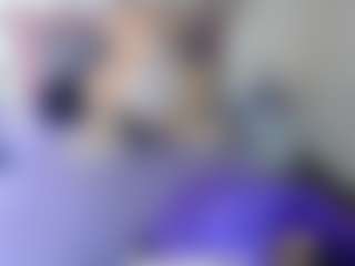 roxxyroxan's Live Sex Cam Show