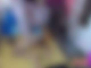 roxxyroxan's Live Sex Cam Show