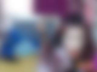 roxxyroxan's Live Sex Cam Show