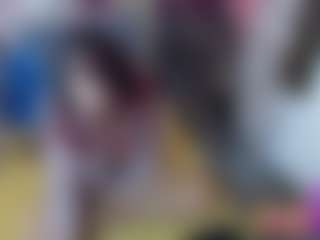 roxxyroxan's Live Sex Cam Show