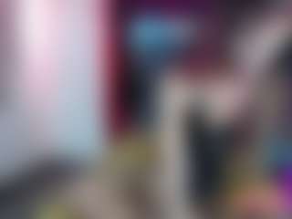 Live cam show with roxxyroxan - Gape on Camsoda