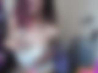 roxxyroxan's Live Sex Cam Show