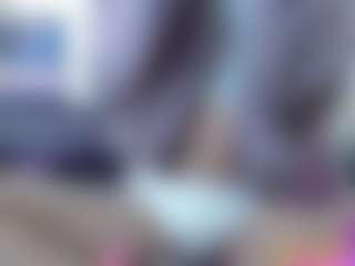 roxxyroxan's Live Sex Cam Show