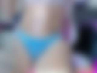 Live cam show with roxxyroxan - Mistress on CamwithHer