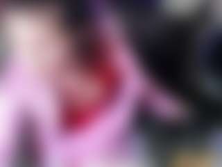 Live cam show with roxxyroxan - Brown Eyes on Cam Slut