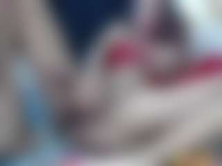 Live cam show with roxxyroxan - Flat Chested on madthumbs