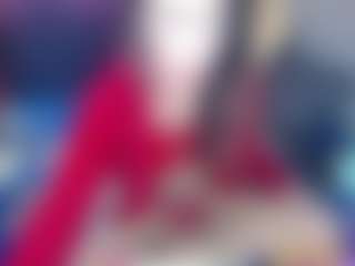 Live cam show with roxxyroxan - Smoking on Camsoda