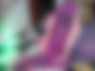 Live cam show with roxxyroxan - Muscular on makecum.org