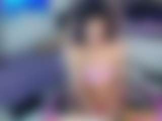 roxxyroxan's Live Sex Cam Show