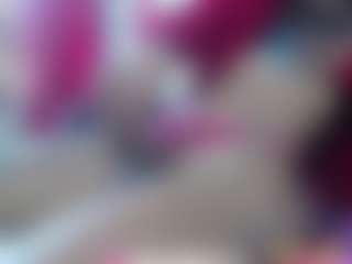 roxxyroxan's Live Sex Cam Show