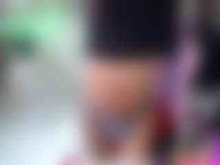Show live cam dengan roxxyroxan - Muscular di Camsoda