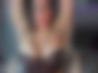 Live cam show with SofiaVegaX - Tittyfuck on Hubzter Live