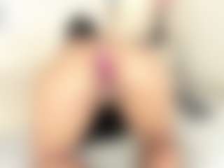 Bellaa-Joness's Live Sex Cam Show