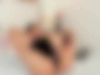Bellaa-Joness's Live Sex Cam Show