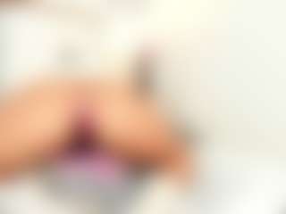 Bellaa-Joness's Live Sex Cam Show