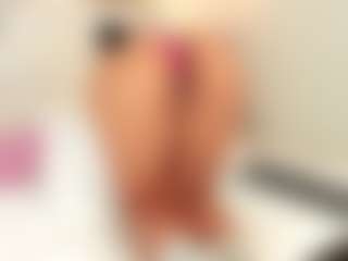 Bellaa-Joness's Live Sex Cam Show