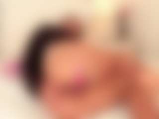 Live cam show with Bellaa-Joness - Black Small Tits on SquirtSoMuch
