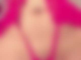Live cam show with Bellaa-Joness - Ebony Blowjob on CamSextacy
