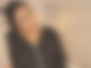 Live cam show with Bellaa-Joness - Black Small Tits on live.xheat.ai