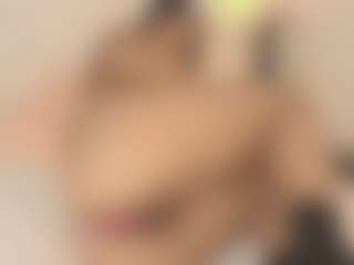 Bellaa-Joness's Live Sex Cam Show