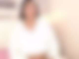 Live cam show with Bellaa-Joness - Fingering on Cam Slut