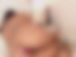 Live cam show with Bellaa-Joness - Strip Black on Cam Slut