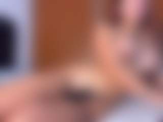 Live cam show with camillasanchez - Normal on SmokeAndPoke