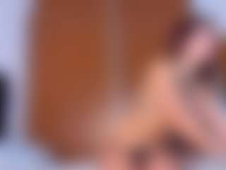 Live cam show with camillasanchez - Athletic on CamSodaAdn