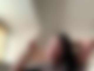 Mia's Live Sex Cam Show