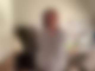 Mia's Live Sex Cam Show