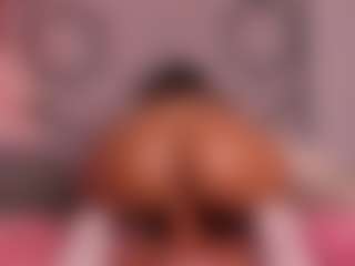 Live cam show with samirose - Chubby on Milfs Live