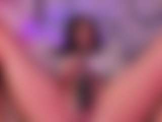 Live cam show with samirose - Ebony Teen (18+) on camwithhim.com