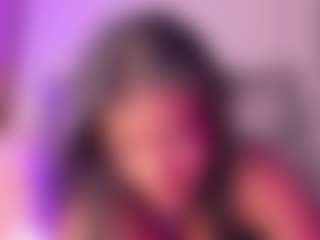 Live cam show with samirose - Ebony Teen (18+) on 1on1-livenow