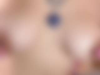Live cam show with BELLA MUSH - BBW Teen (18+) on livesuperchat.net
