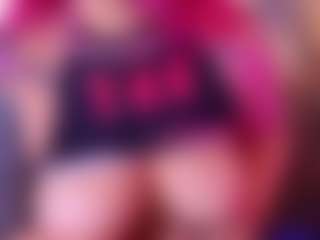 Live cam show with BELLA MUSH - Cute on friskycurves.com