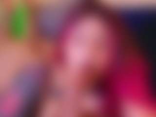 Spettacolo in cam dal vivo con BELLA MUSH - Solo su Camsoda